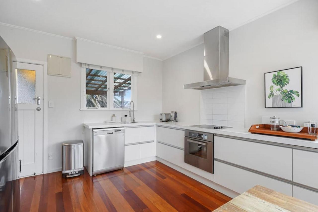 Amazing Home By Beach - Fully Aircon-Ed - Wifi Auckland Exterior foto