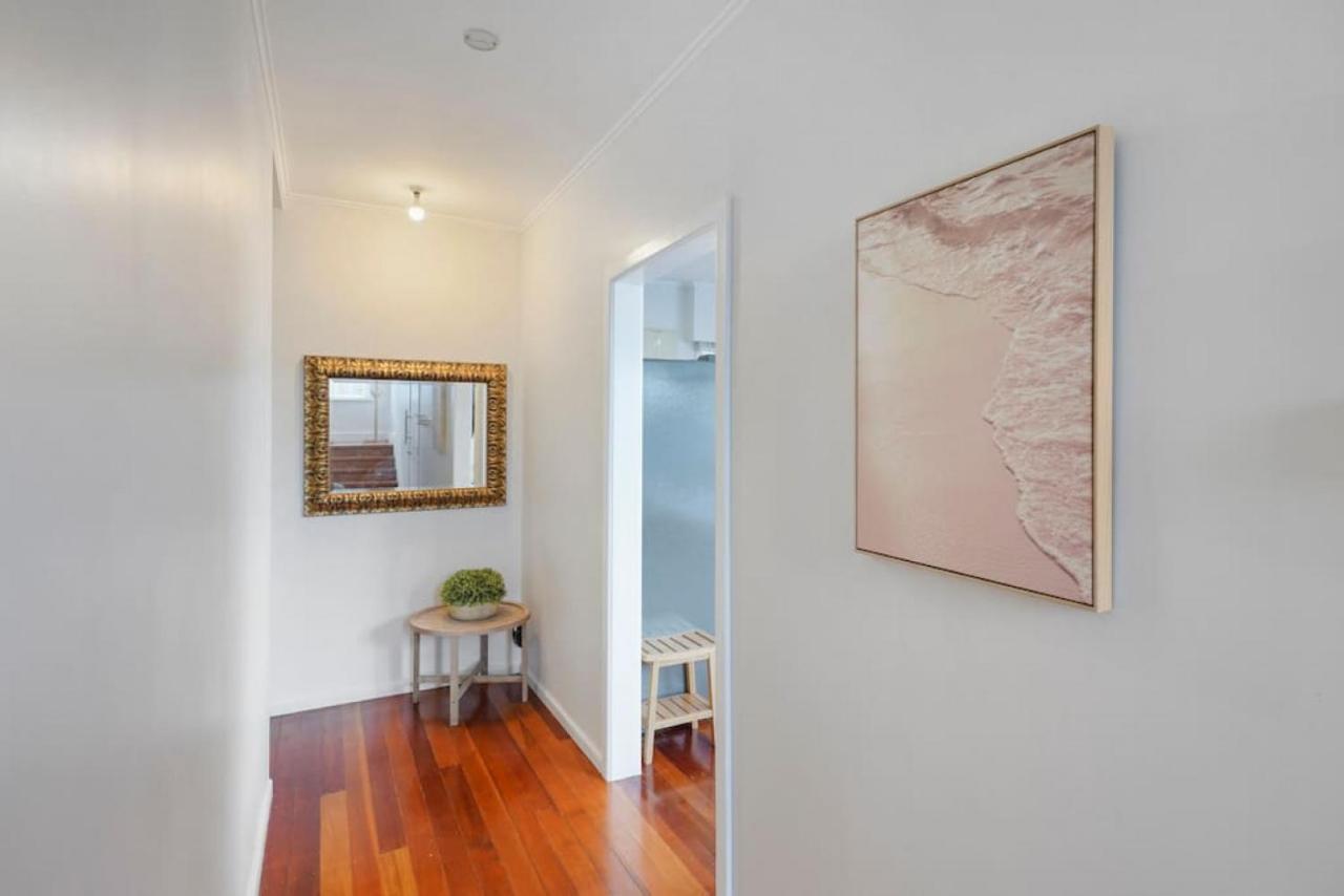 Amazing Home By Beach - Fully Aircon-Ed - Wifi Auckland Exterior foto